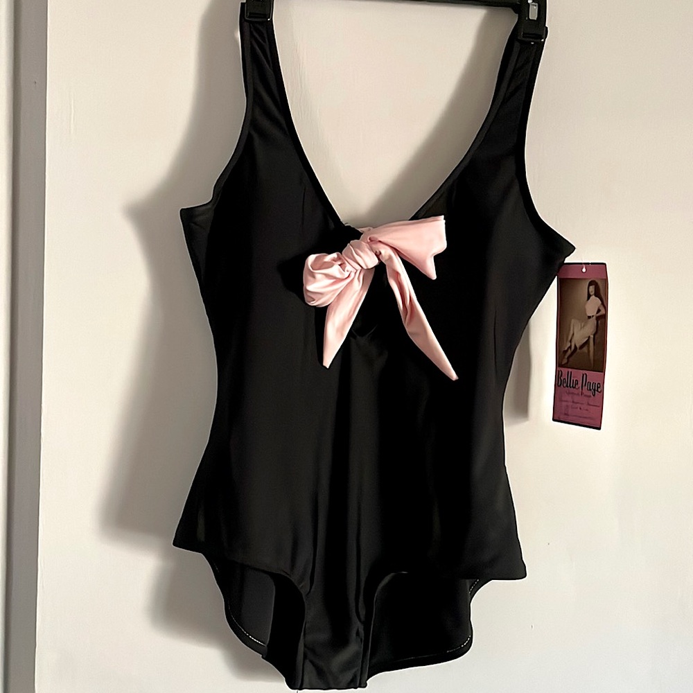 Bettie Page Black with Pink Swatch bow swimsuit Size 16